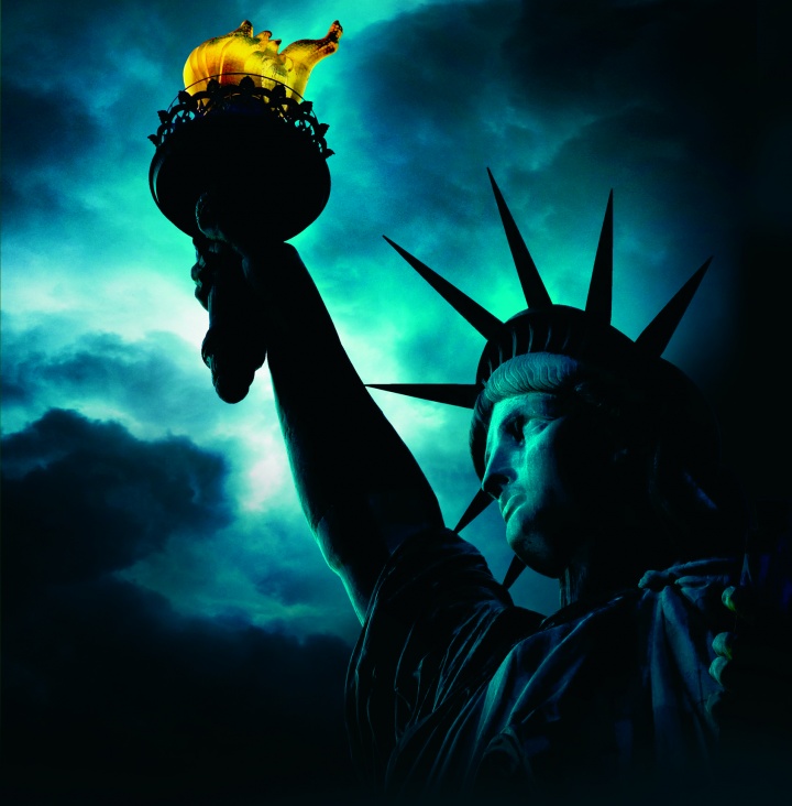 statueoflibertyandstorm-istock123rfr2c2